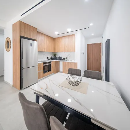 Apartament Serene Gardens 2br W Pool *