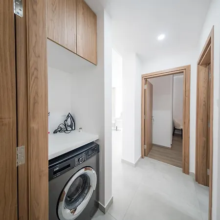 Serene Gardens 2br W Pool *