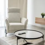 Serene Gardens 2br W Pool Apartment