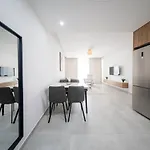 Serene Gardens 2br W Pool Livadhia