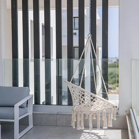 Serene Gardens 2br W Pool * Sazlıköy