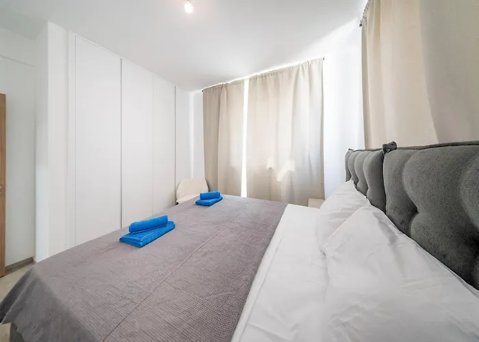 Apartmán Serene Gardens 2br W Pool Livadhia